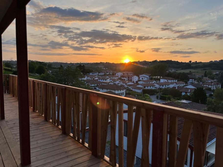 Eguzkitsua 3 Etoiles Avec Piscine Et Barbecue - Pays Basque - * Hasparren